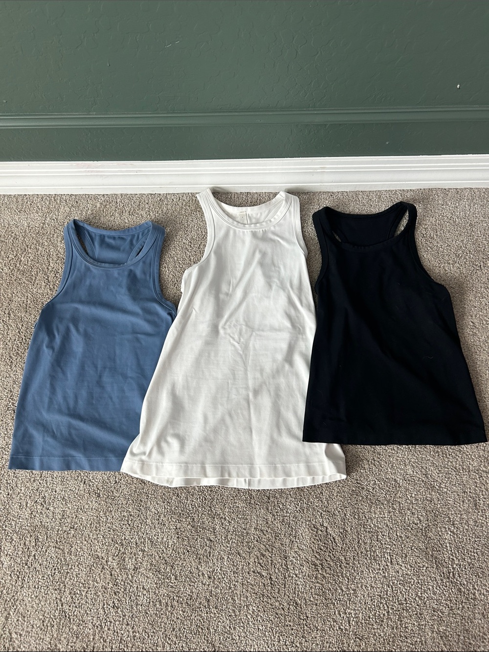 LULULEMON 🍋align tanks bundle (3)